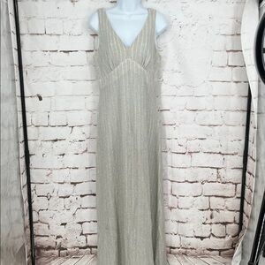 ✨VTG✨Silver Lurex Gown, Size M